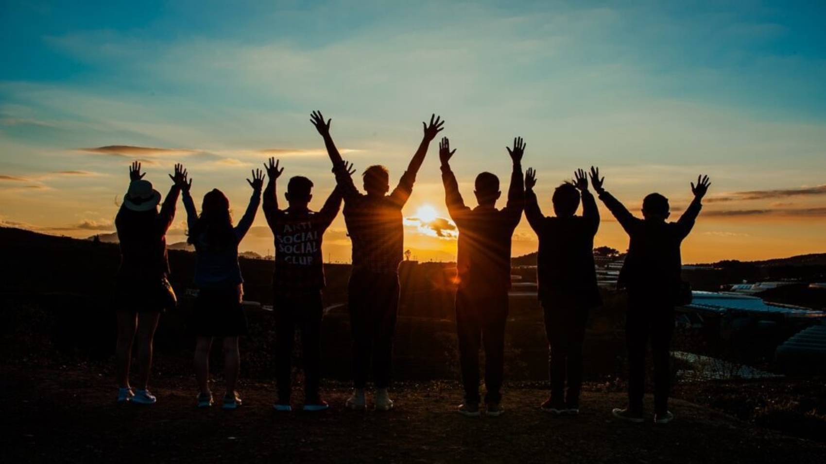 people-group-silhouette-3614311-1024x674